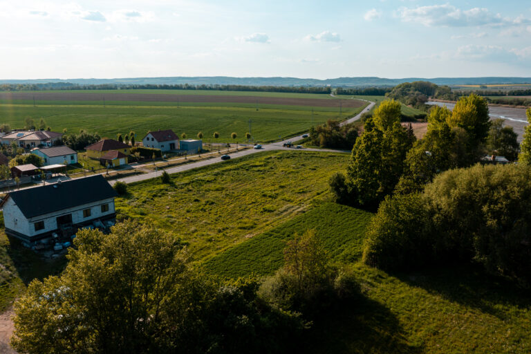 https://rdbranisovice.cz/wp-content/uploads/2025/05/DJI_0003-768x512.jpg